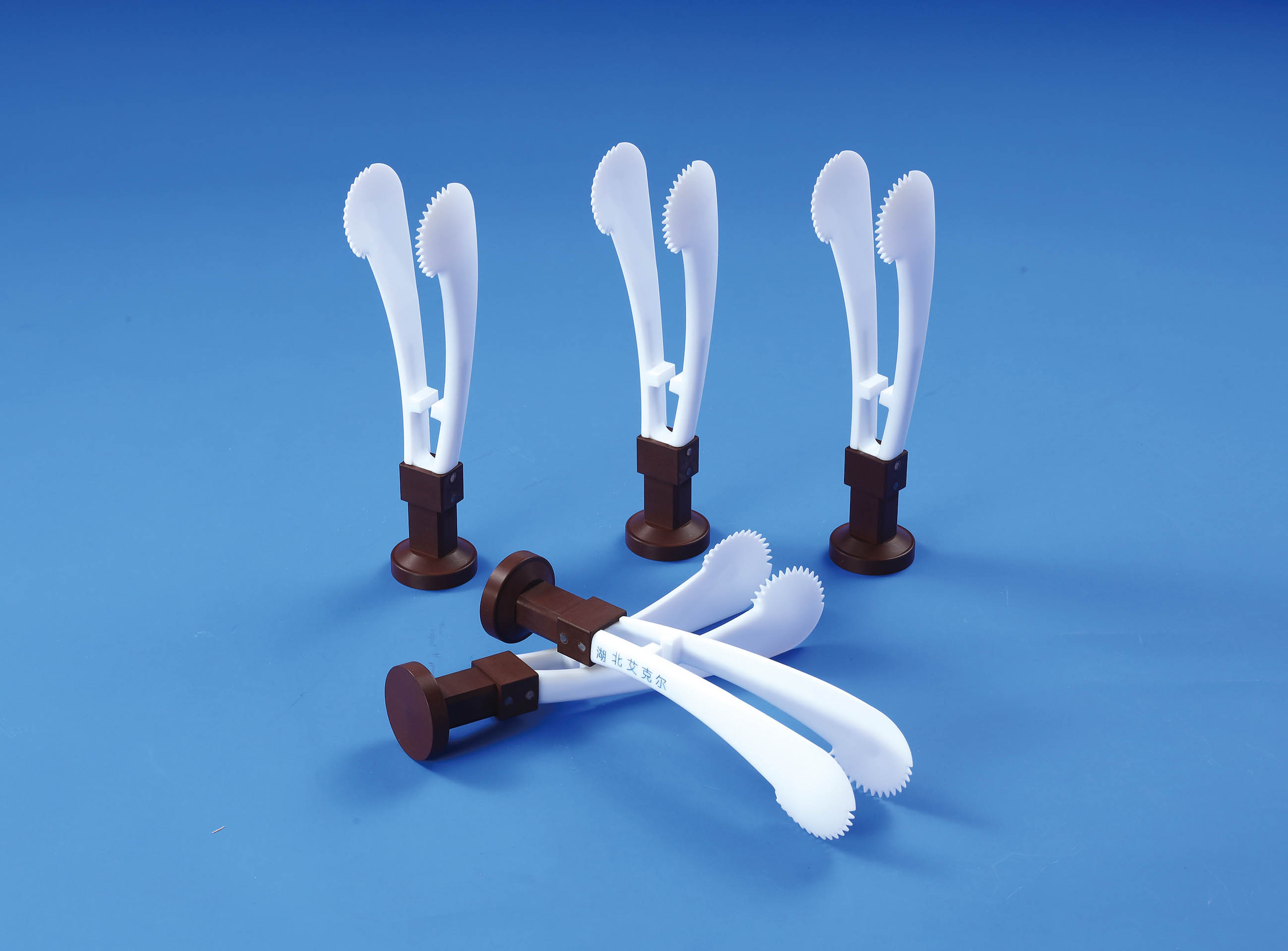 半导体晶圆厂高纯 PTFE 流体输送系统